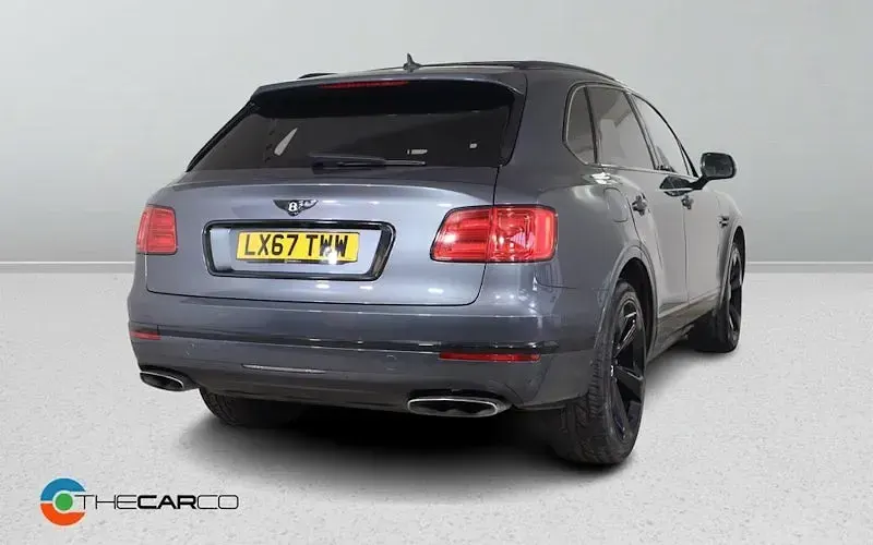 Used Bentley Bentayga 608 HP (447 kW) 2017 Grey SUV