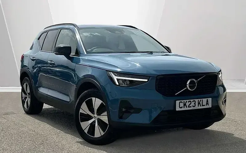 Used Volvo XC40 Plus 211 HP (155 kW) 2023 SUV