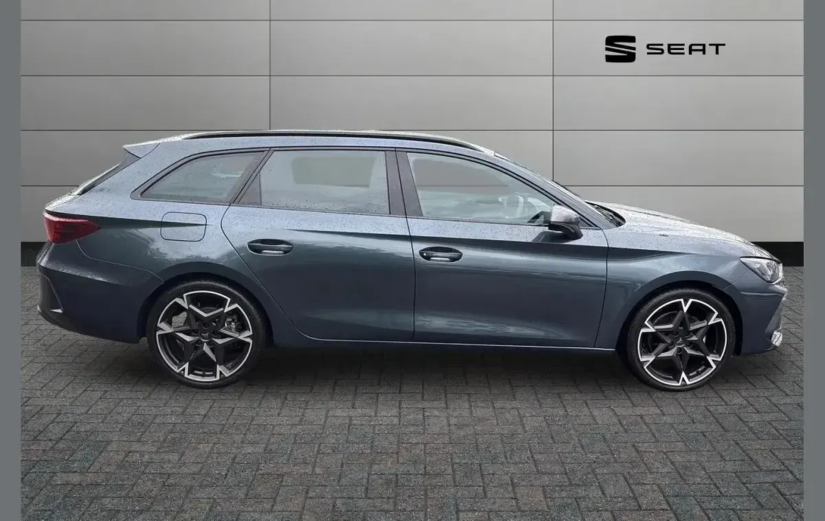 New Cupra Leon 147 HP (108 kW) 2026 Grey Estate