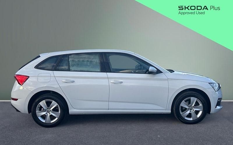 Used Skoda Scala SE 110 HP (80 kW) 2023 White Hatchback