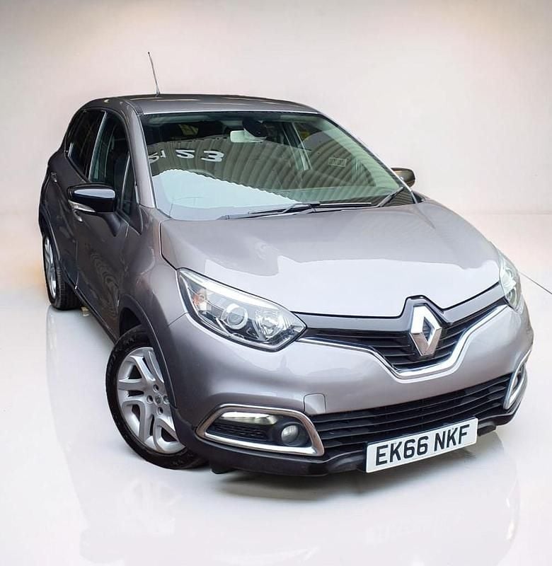 Usado Renault Captur Dynamique 90 HP (66 kW) 2016 Cinzento SUV