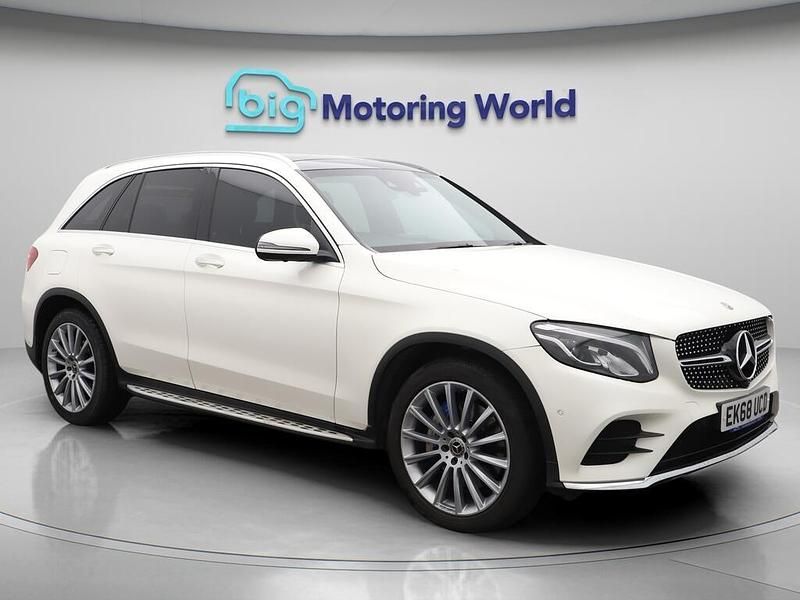 White Used 2018 Mercedes GLC350 AMG line SUV | £24,500 (Fair price) - Image 1/4