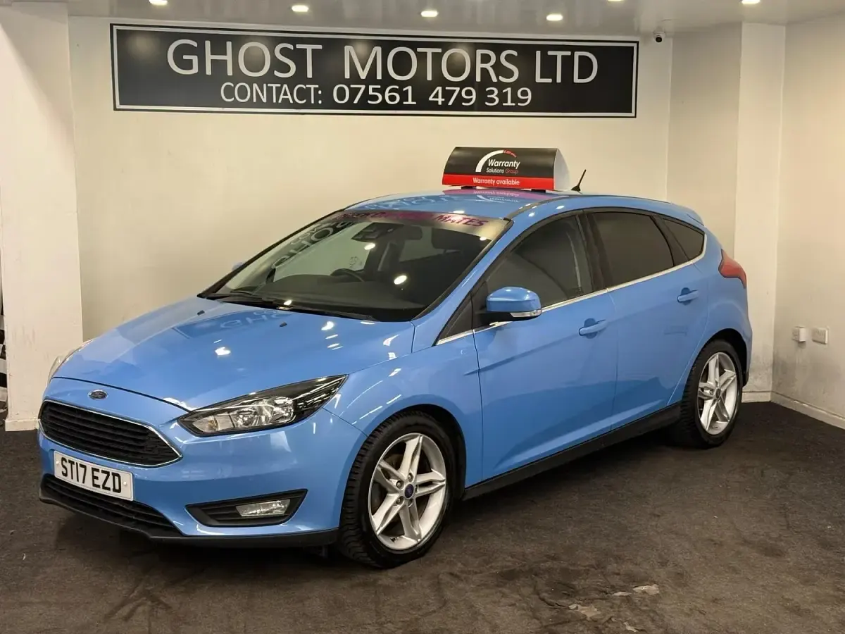 Used Ford Focus Zetec 125 HP (91 kW) 2017 Blue Hatchback