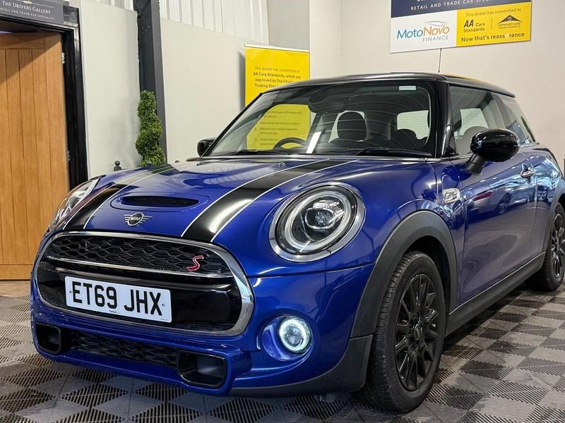 Used Mini Cooper S Classic 2019 Blue Hatchback