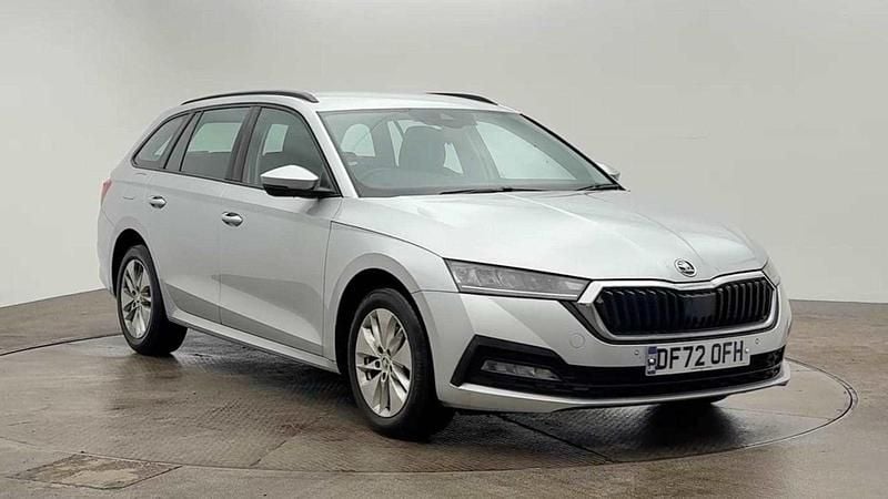 Used Skoda Octavia SE Technology 150 HP (110 kW) 2023 Silver Estate