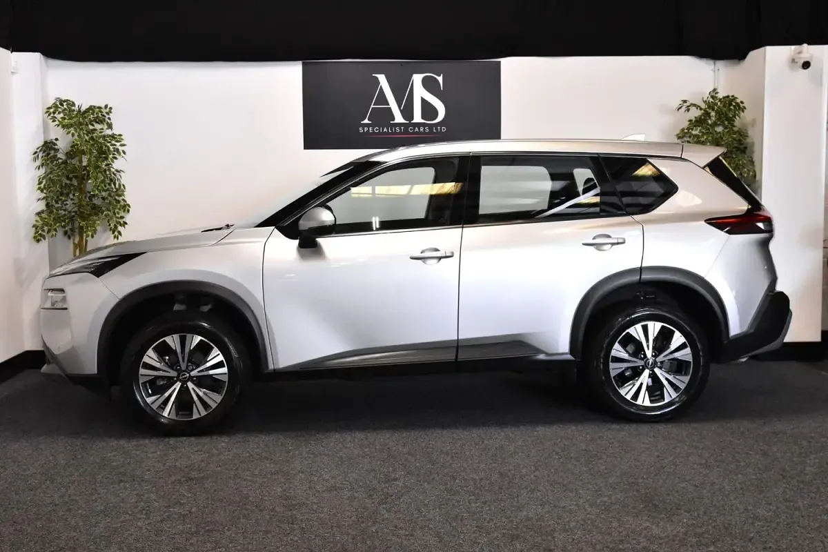 Used Nissan X-Trail Acenta Premium 163 HP (119 kW) 2024 Silver SUV