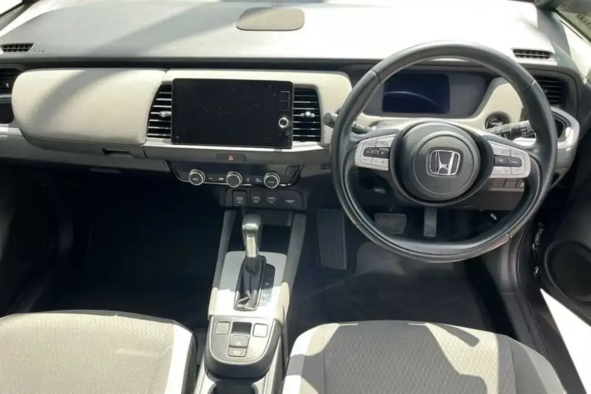 Used Honda Jazz Hybrid 109 HP (80 kW) 2020 Grey Hatchback
