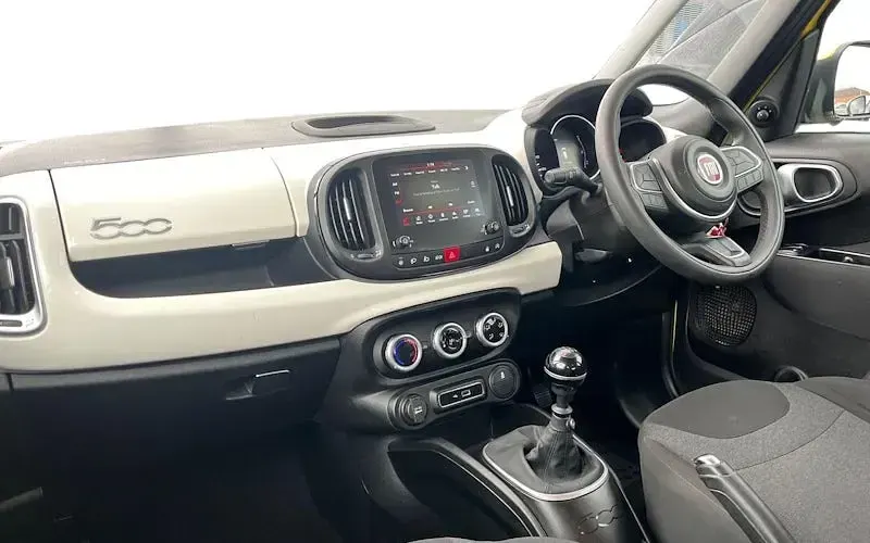 Used Fiat 500L Cross 95 HP (69 kW) 2020 MPV