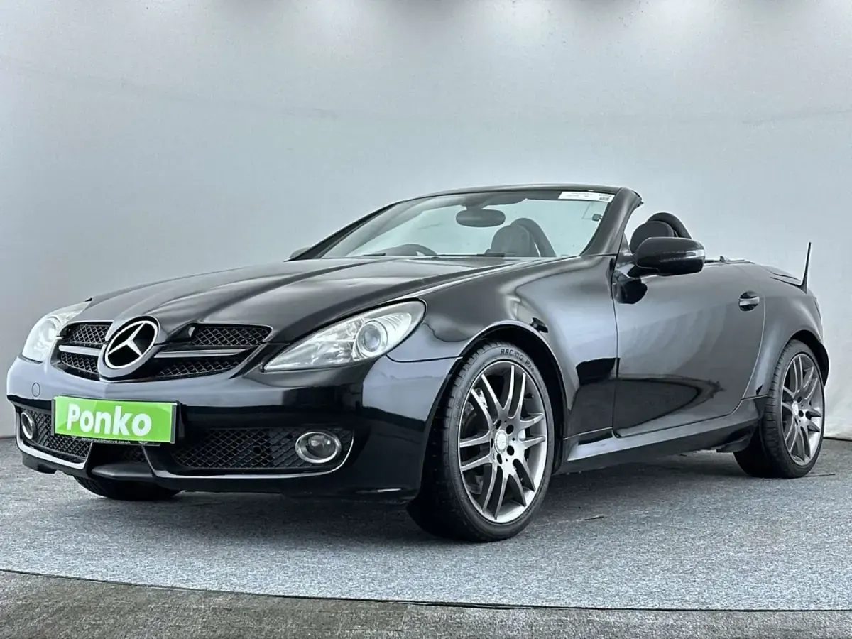 Käytetty Mercedes SLK280 2009 Musta Avoauto