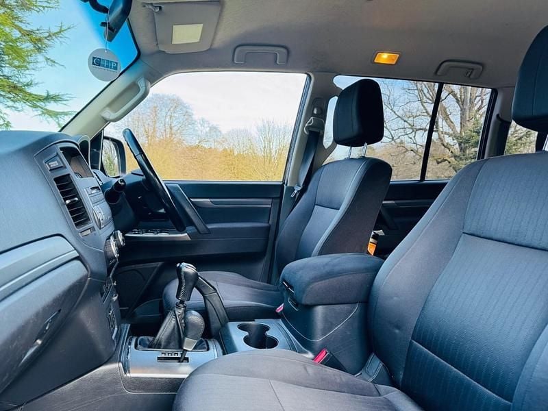 Used Mitsubishi Shogun 197 HP (144 kW) 2013 Grey SUV