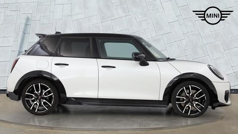 Used Mini Cooper S Hatch 201 HP (147 kW) 2024 White Hatchback