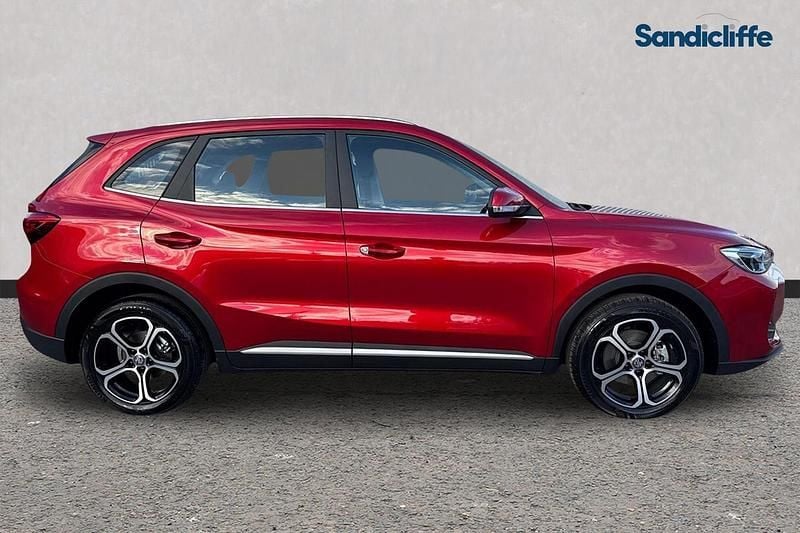 New MG ZS SE 2026 Tri coat  dynamic red SUV
