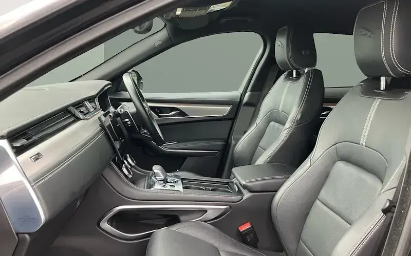 Used Jaguar F-Pace R-Dynamic 204 HP (150 kW) 2024 SUV