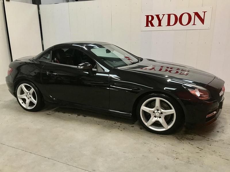 Used Mercedes SLK200 AMG 184 HP (135 kW) 2014 Black Cabriolet