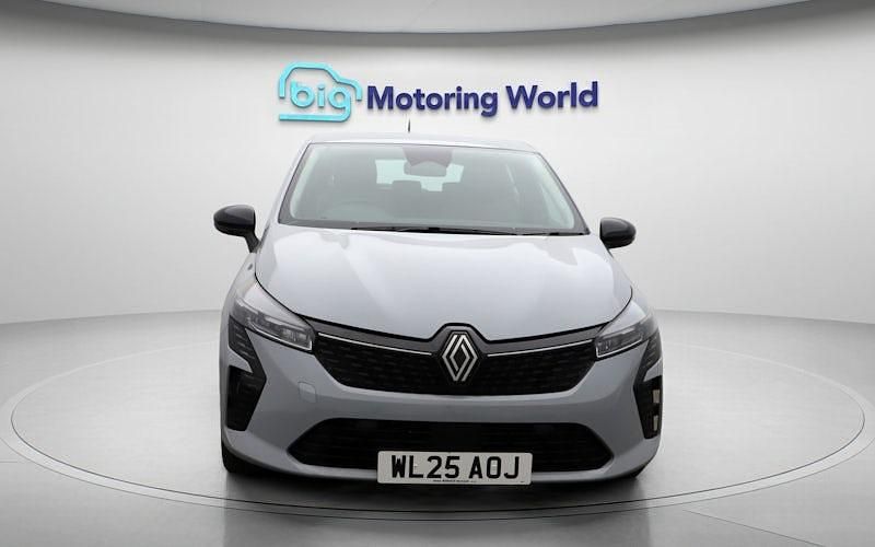 Used Renault Clio V Evolution 145 HP (106 kW) 2025 Grey Hatchback