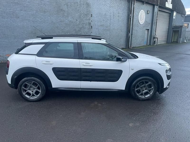 Used Citroën C4 Cactus Feel 2015 White Hatchback
