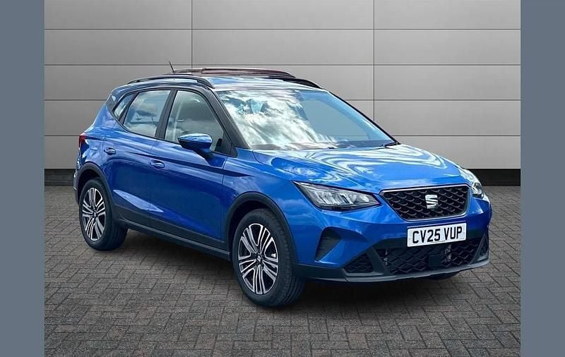 Red Used 2025 Seat Arona SE Technology SUV | £18,250 (A bit pricey) - Image 1/4
