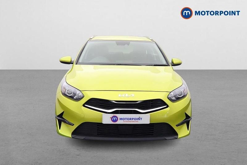 Used Kia Ceed 2023 Yellow Hatchback