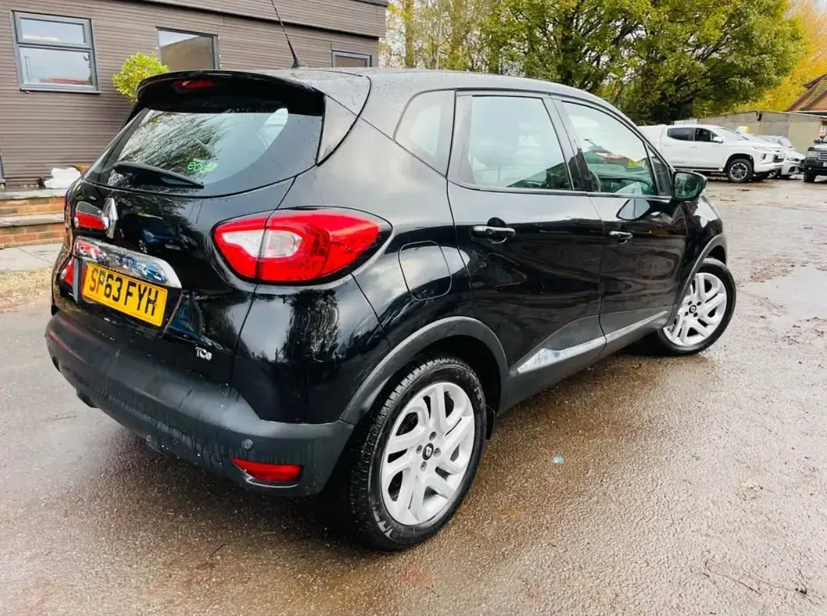 Second-hand Renault Captur Dynamique 90 CP (66 kW) 2013 Negru SUV