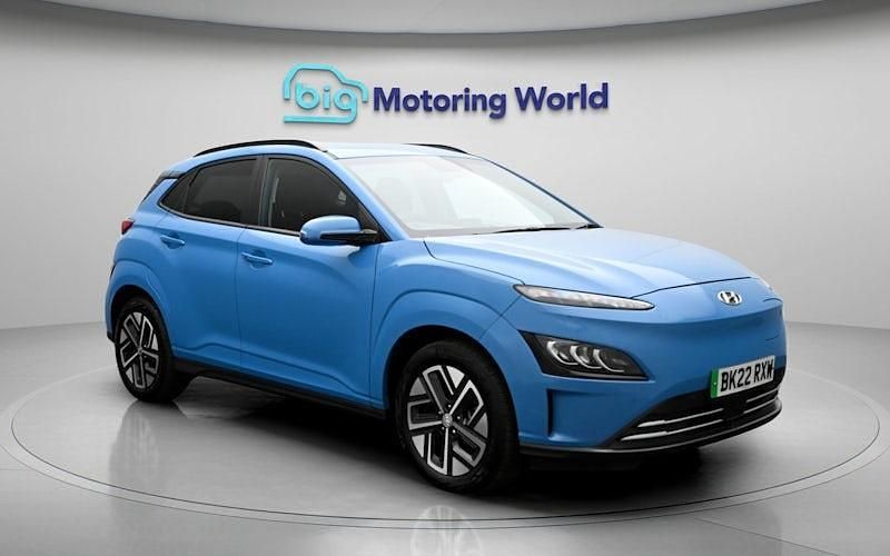 Second-hand Hyundai Kona Premium 150 kW (204 CP) 2022 Albastru SUV