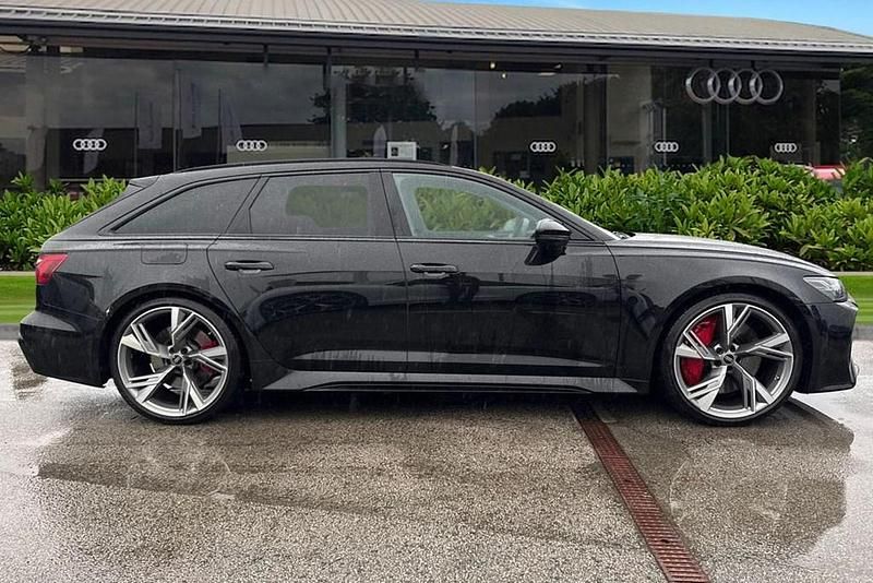 Usado Audi RS6 Advanced 600 CV (441 kW) 2023 Negro Familiar