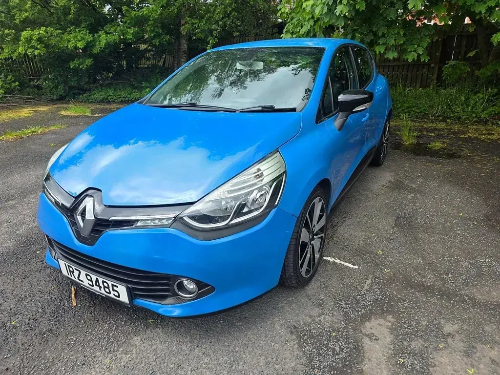 Używany Renault Clio IV Dynamique 90 KM (66 kW) 2015 Niebieski Hatchback