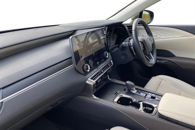 Used Lexus RX450h+ 309 HP (227 kW) 2024 Green SUV