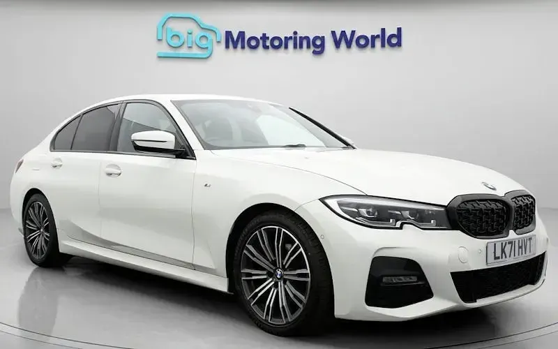Usado BMW 320 M Sport 184 HP (135 kW) 2021 Sedan