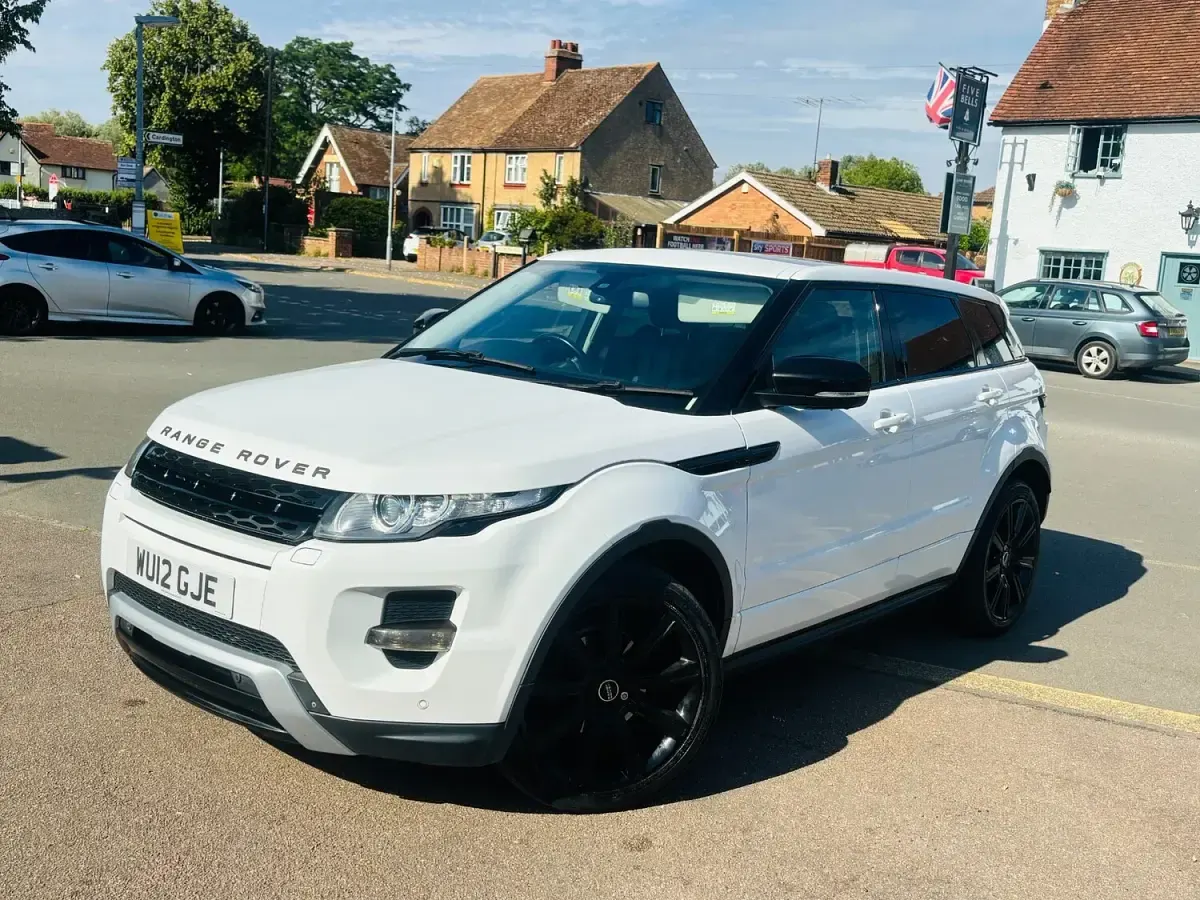 Used Land Rover Range Rover evoque Dynamic 2012 White SUV