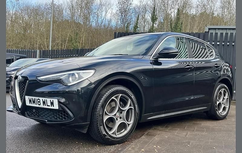 Used Alfa Romeo Stelvio Edizione Speciale 276 HP (202 kW) 2018 Black SUV