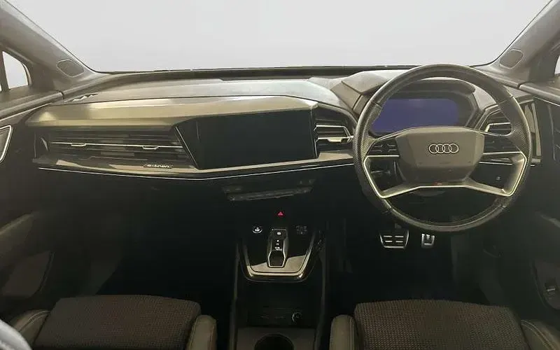 Gebraucht Audi Q4 e-tron S-Line 125 kW (170 PS) 2022 Grau SUV