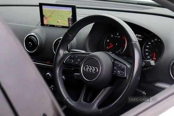 Used Audi A3 Design 116 HP (85 kW) 2018 White Sedan