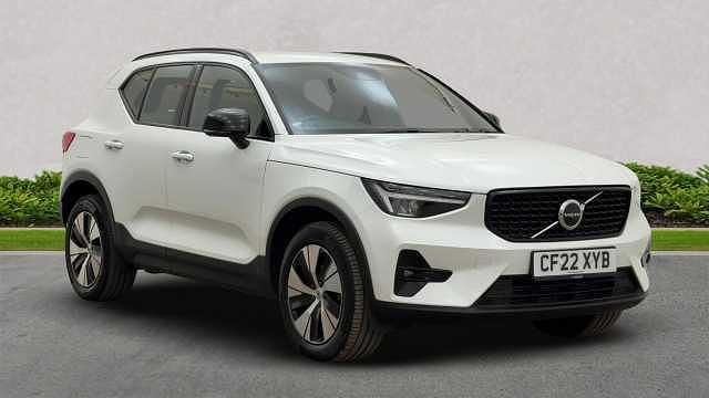 Used 2023 Volvo XC40 Plus SUV | £23,499 (Good price) - Image 1/4