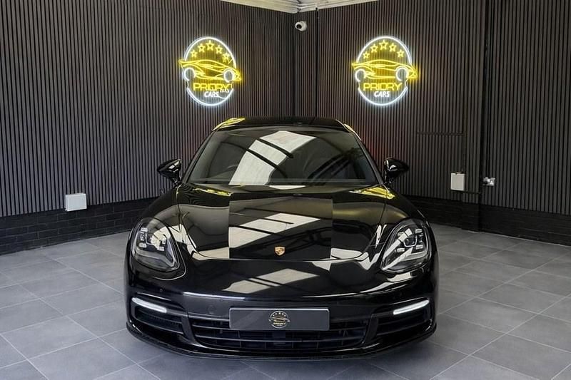 Used Porsche Panamera 421 HP (309 kW) 2017 Black Hatchback