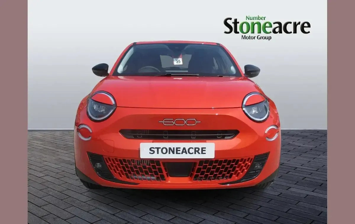 New Fiat 600 136 HP (100 kW) 2025 Orange Hatchback