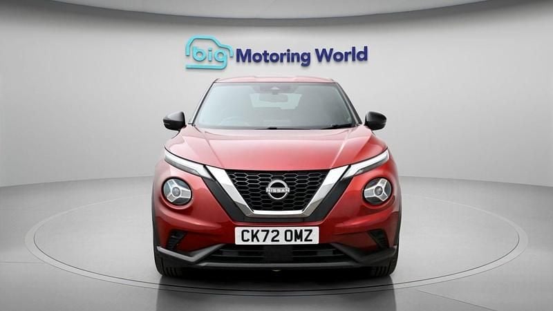 Used Nissan Juke N-Connecta 114 HP (83 kW) 2023 Red SUV