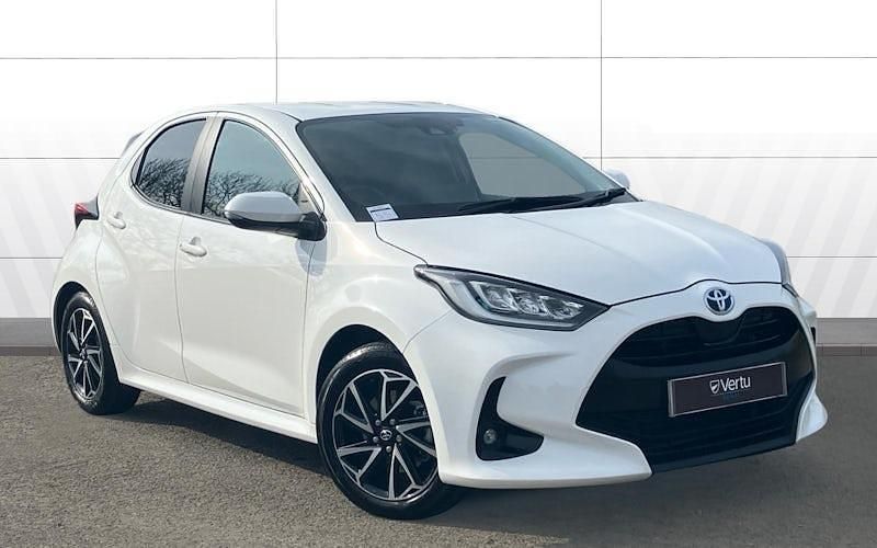 Used Toyota Yaris Hybrid Design 116 HP (85 kW) 2026 Hatchback