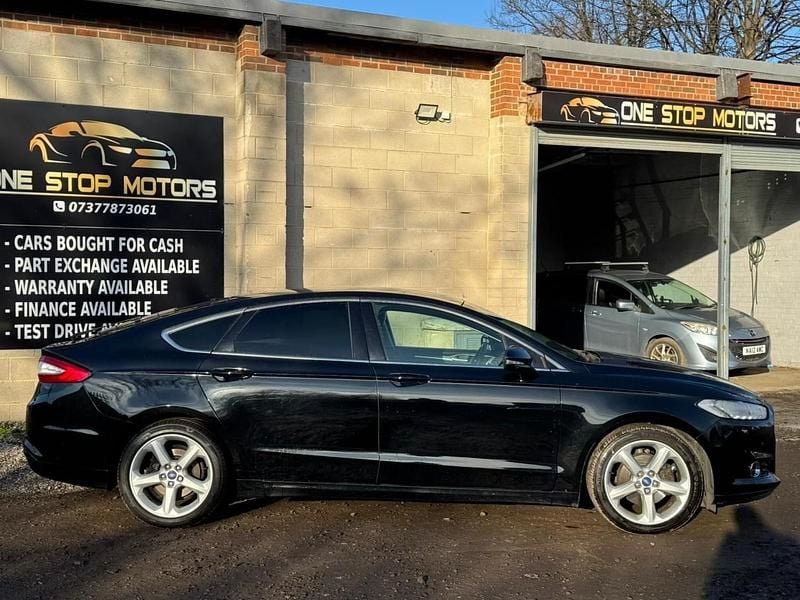 Used Ford Mondeo Titanium 160 HP (117 kW) 2016 Black Hatchback