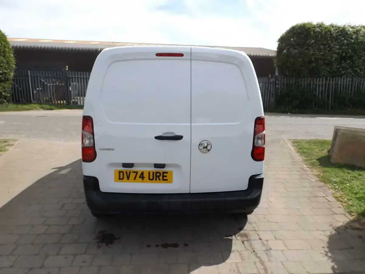 Used Vauxhall Combo 2024 White MPV
