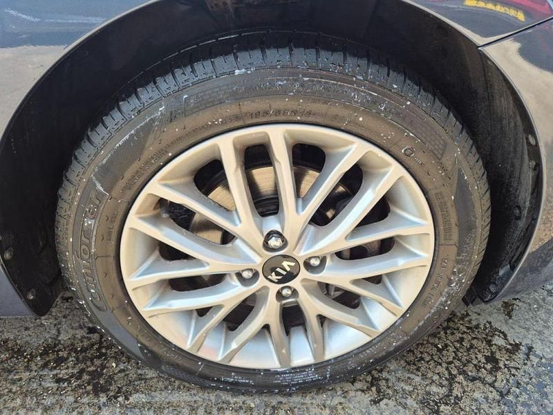 Used Kia Rio 2017 Blue Hatchback