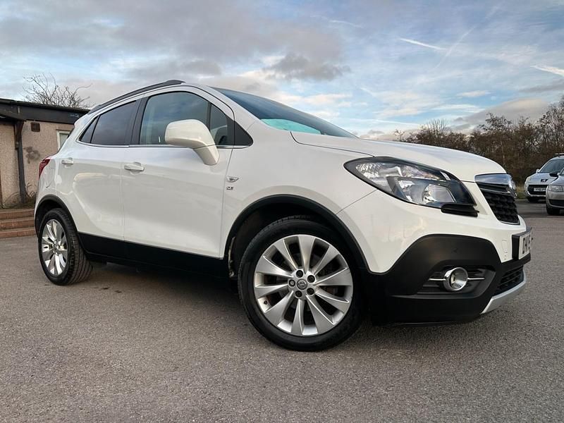 Used Vauxhall Mokka 130 HP (95 kW) 2015 White SUV