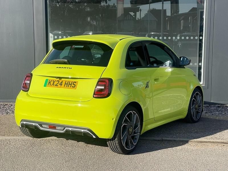 Used Abarth 500e Turismo 114 kW (155 HP) 2024 Green Hatchback