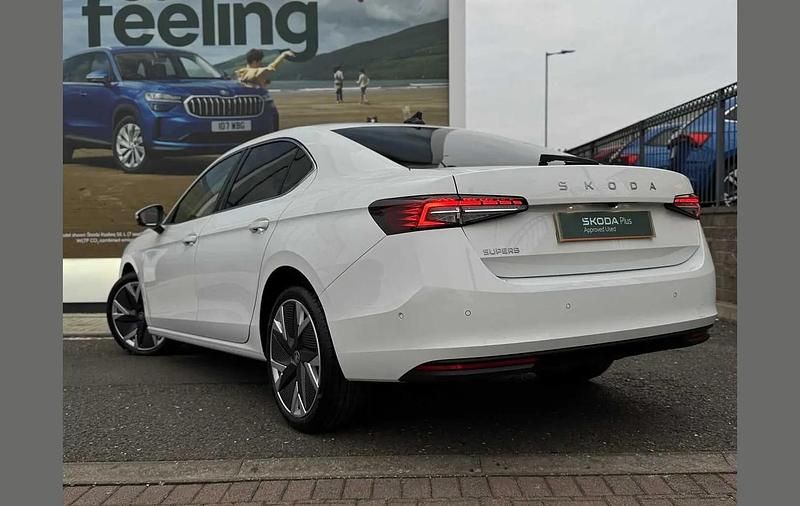 Used Skoda Superb SE L 150 HP (110 kW) 2025 Pure white Hatchback