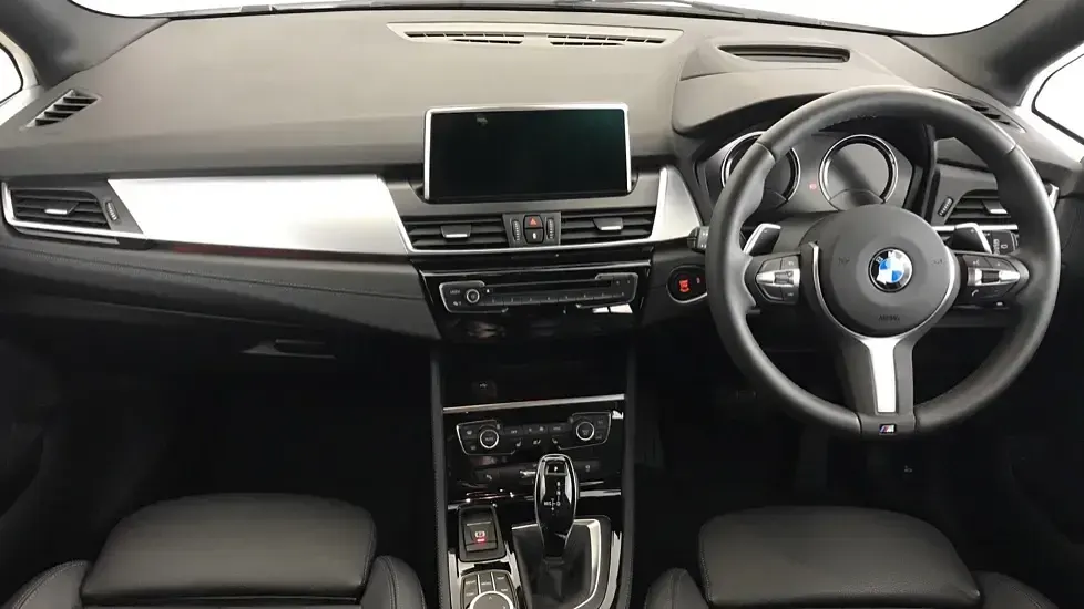 Used BMW 220 Active Tourer M Sport 189 HP (139 kW) 2019 White MPV