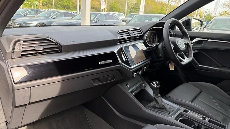 New Audi Q3 Black Edition 150 HP (110 kW) 2025 Blue SUV