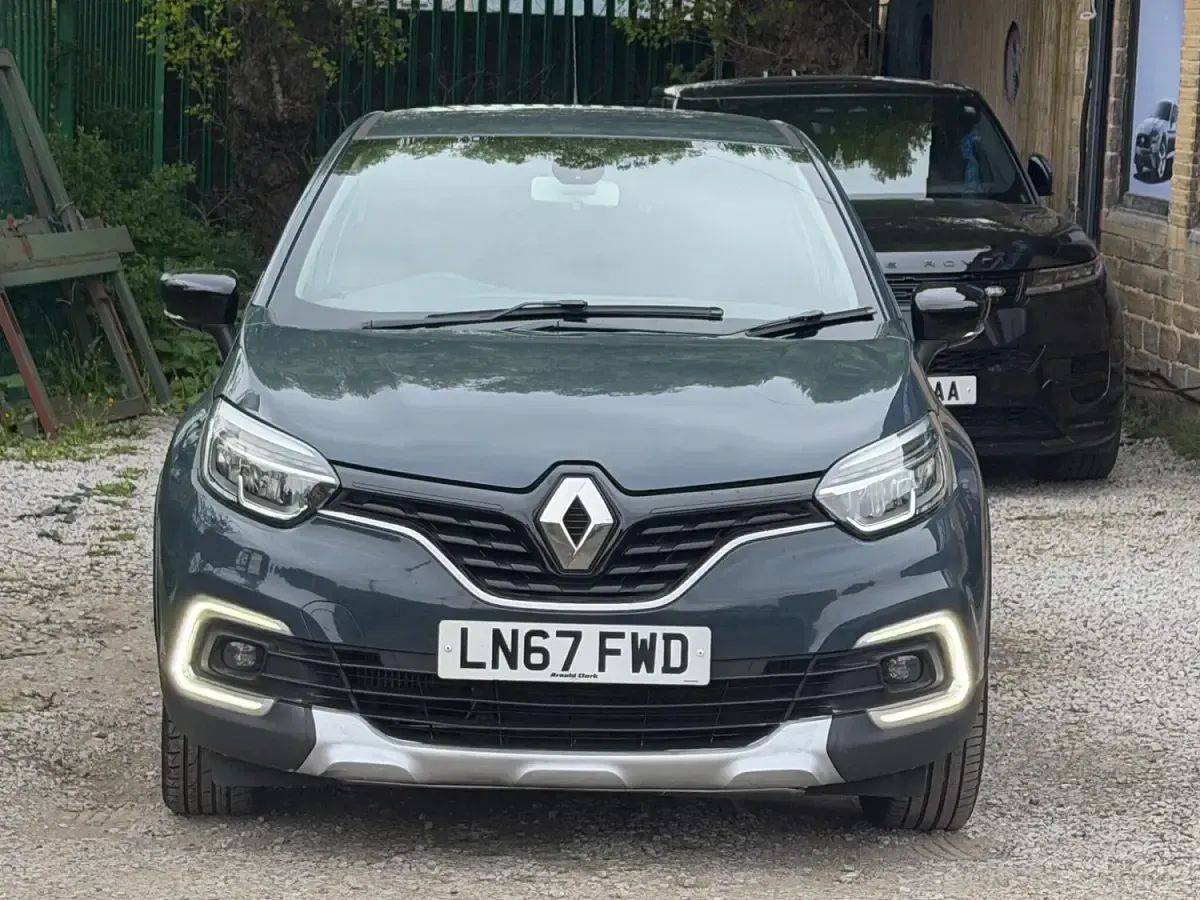 Used Renault Captur Dynamique 2017 Blue SUV