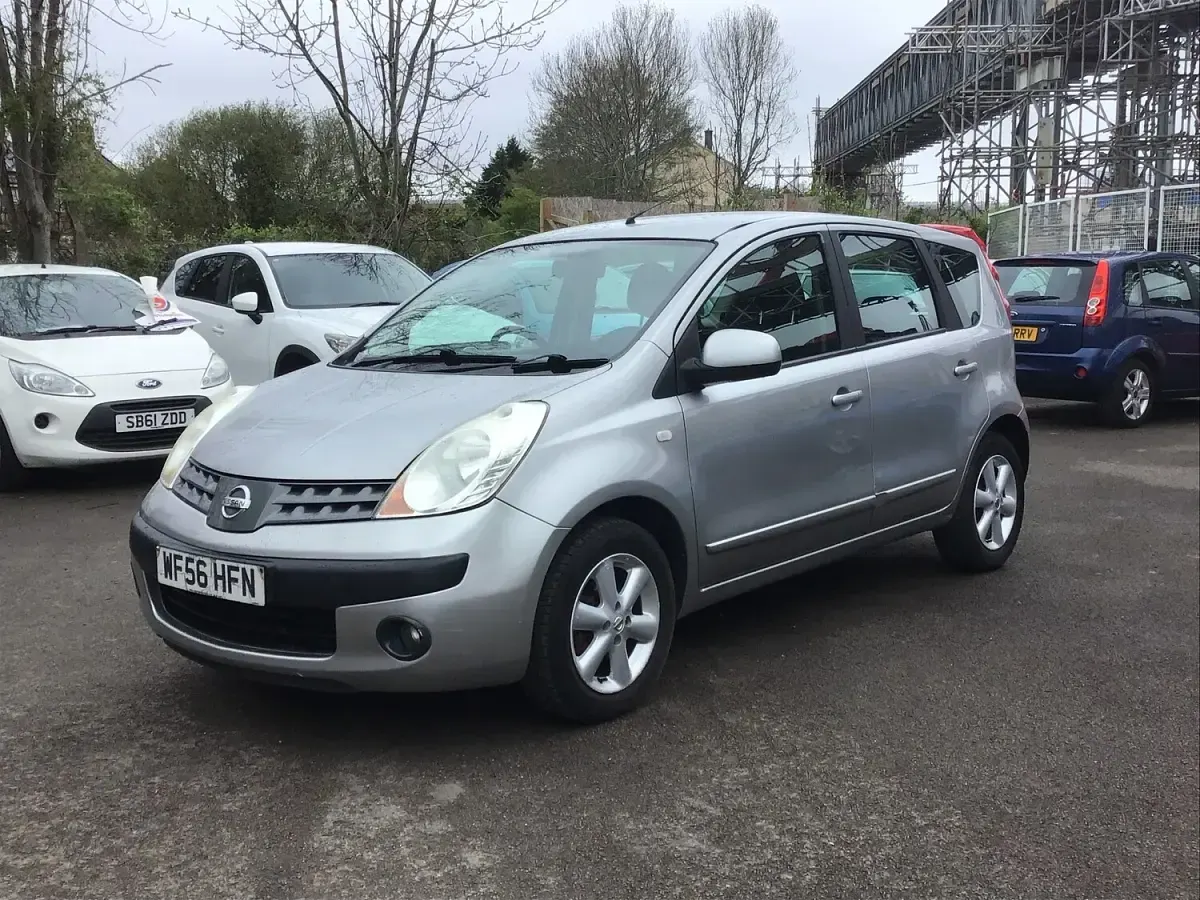 Used Nissan Note SE 87 HP (63 kW) 2006 Silver Hatchback
