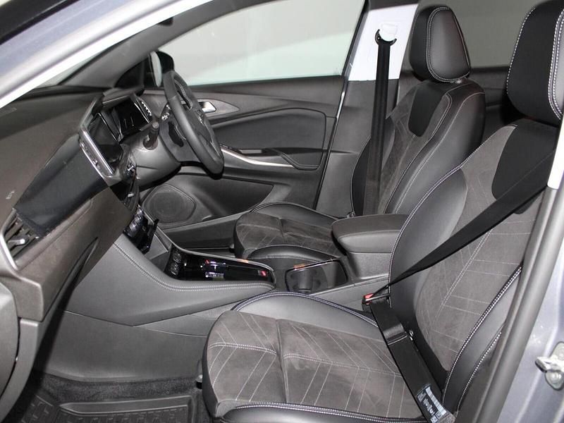Grey Used 2024 Vauxhall Grandland X Ultimate SUV | £24,495 (A bit pricey) - Image 1/2