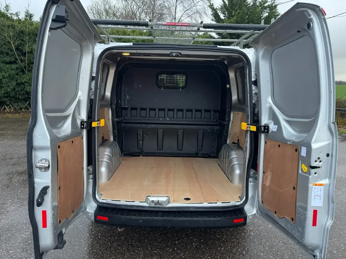 Used Ford Transit Custom Trend 105 HP (77 kW) 2020 Silver Van