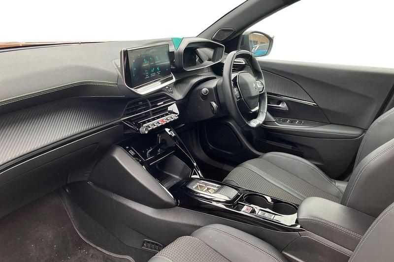 Used Peugeot e-2008 GT 100 kW (136 HP) 2023 Orange SUV